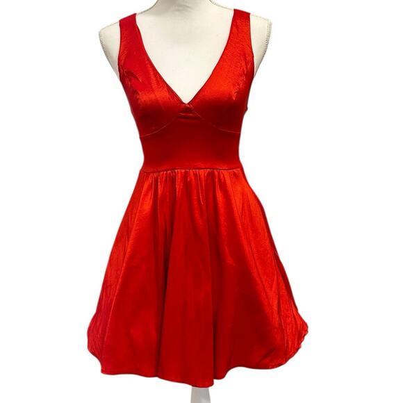 B. Darlin VTG 00s Y2K Red Fit & Flare Satin Mini Dress Doll Cute Coquette Ballet - Picture 1 of 13